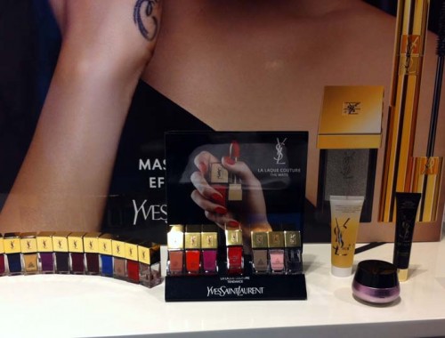 Mon rendez-vous au Bar à ongles chez Yves Saint Laurent - Photo à la Une - Charonbelli's blog mode